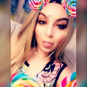 Meet your Posher, Bee